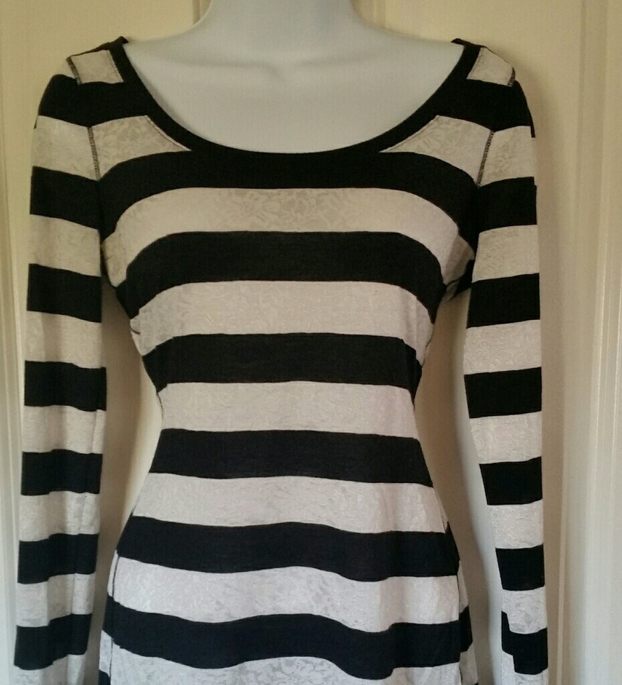 Women's Express Long Sleeve Blouse - Small